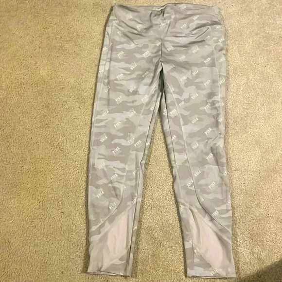 PINK Victoria’s Secret NWOT BEIGE & CAMO ACTIVE WORKOUT PANTS-Size Large - Picture 9 of 11